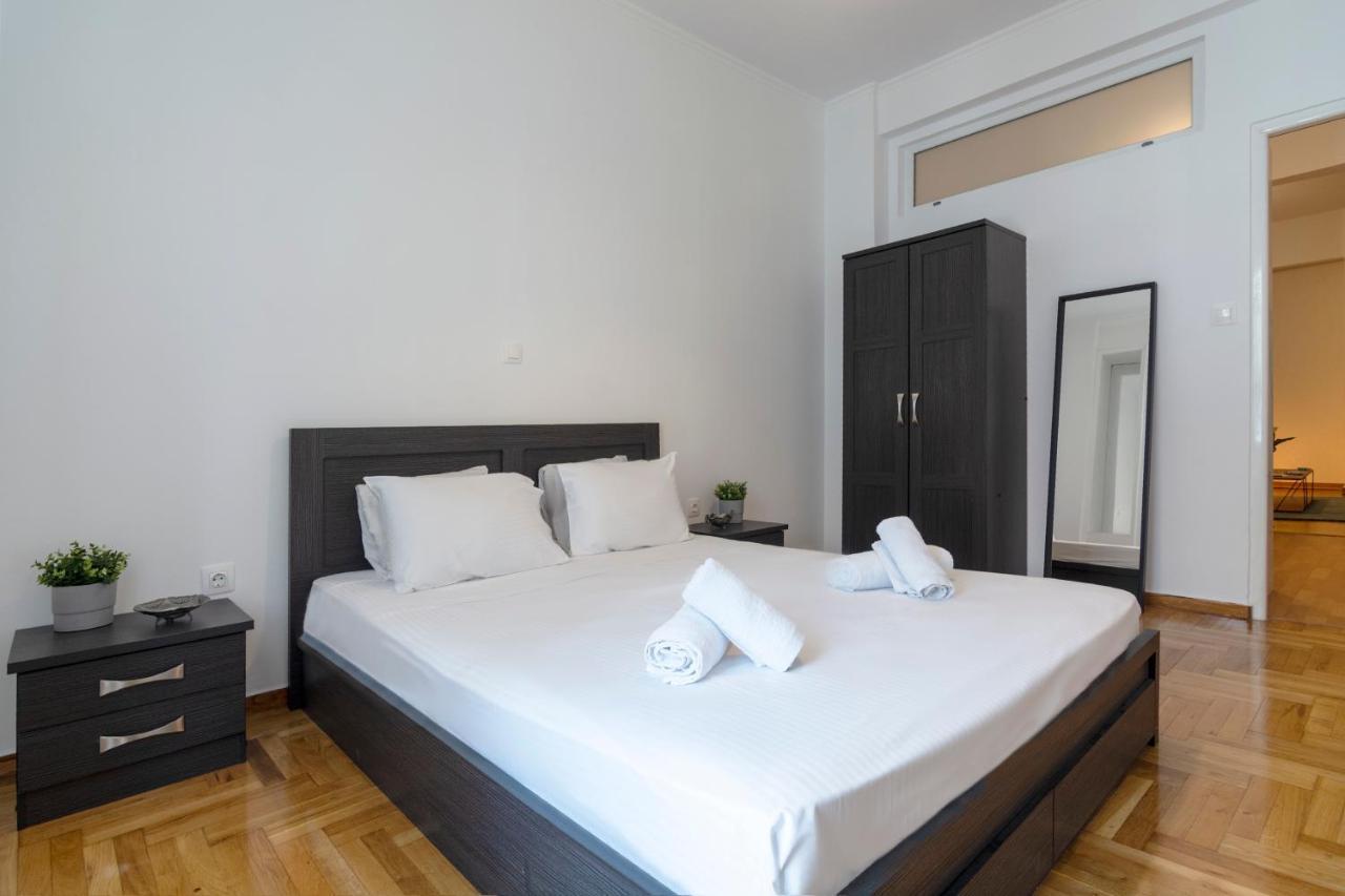 Modern 2Bd Apt In Athens , 3-Min Metro Eksteriør bilde